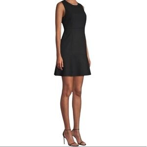 Vineyard Vines Black Mini Dress V Back Size‎ 4